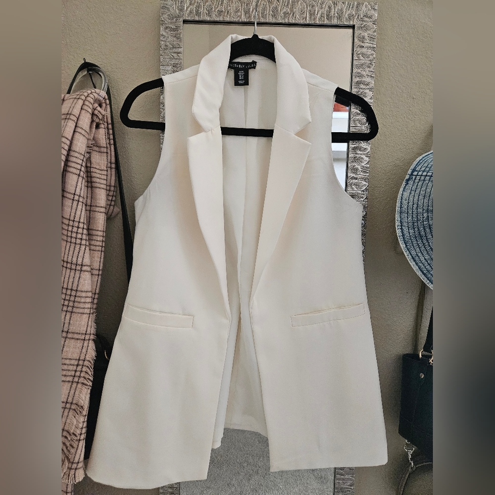 Sincerly Jules Cream Vest